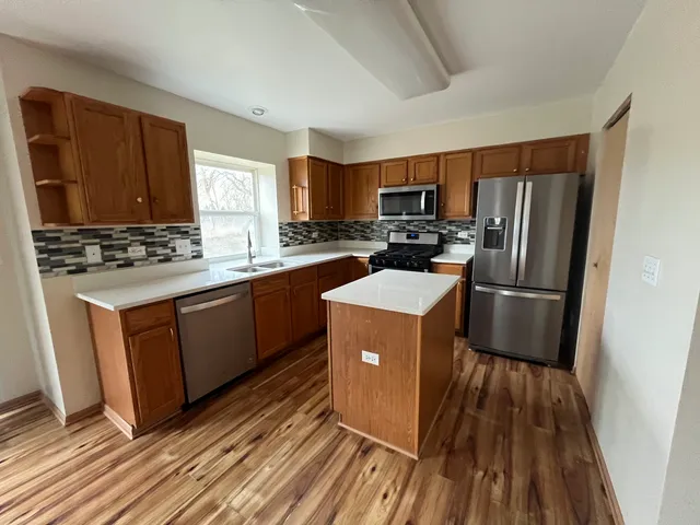 $2,500 | 2936 Deerpath Lane, Carpentersville, IL 60110