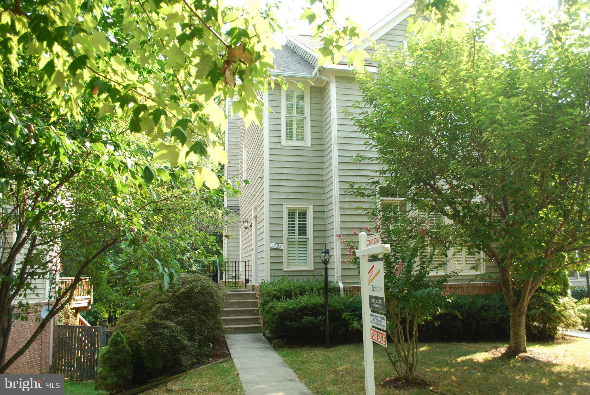 1225 Weatherstone Court Reston, VA 20194 - Photo 1 of 19 Exterior (Front)