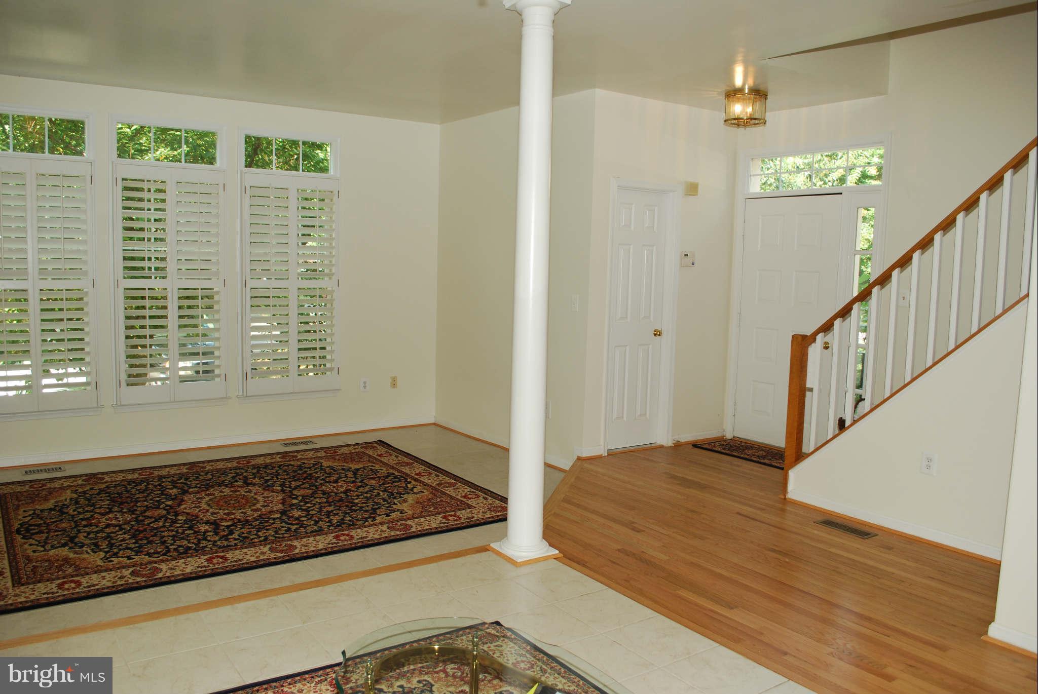 1225 Weatherstone Court Reston, VA 20194 - Photo 2 of 19 Living Room