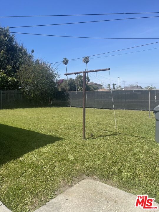 1131 West Spruce Street Compton, CA 90220 - Photo 3 of 6