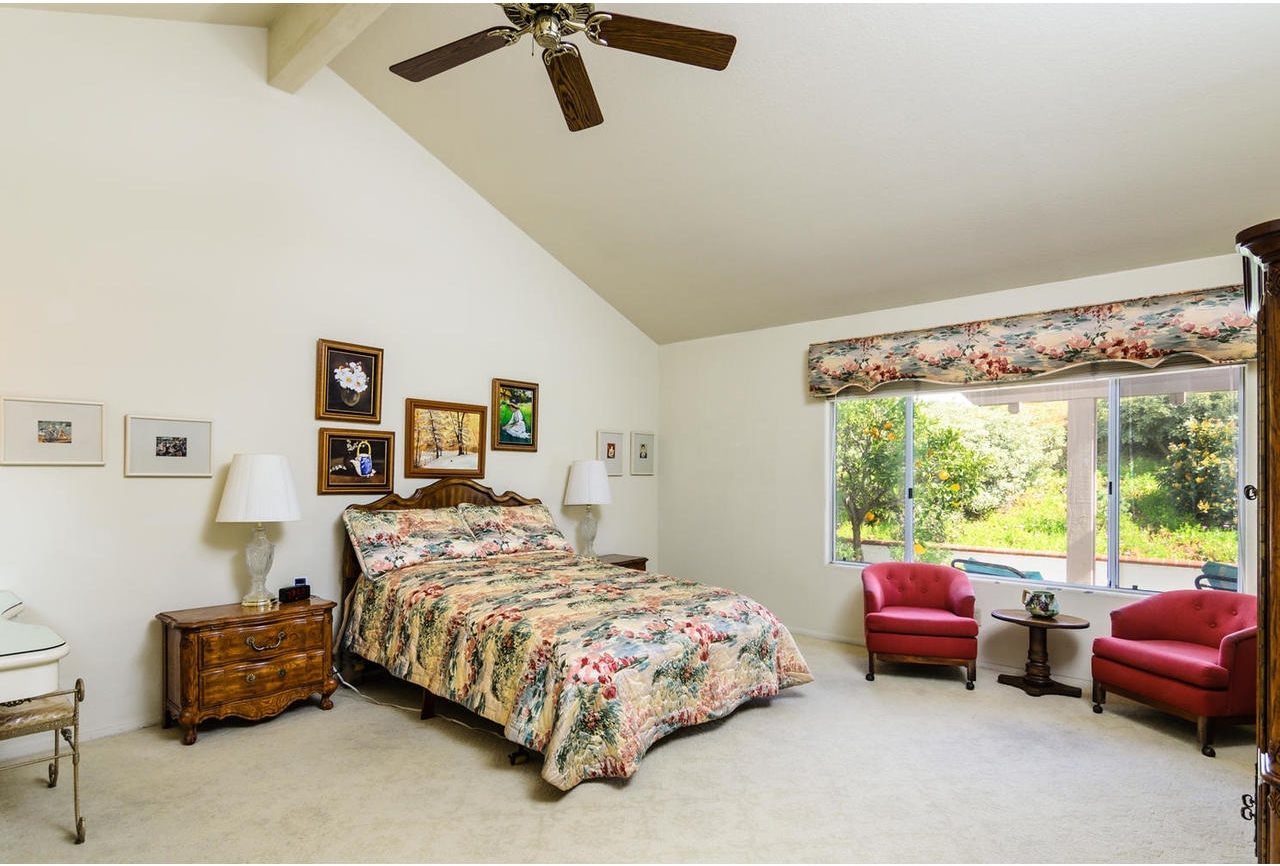 4166 Rhodes Way Oceanside, CA 92056 - Photo 8 of 25