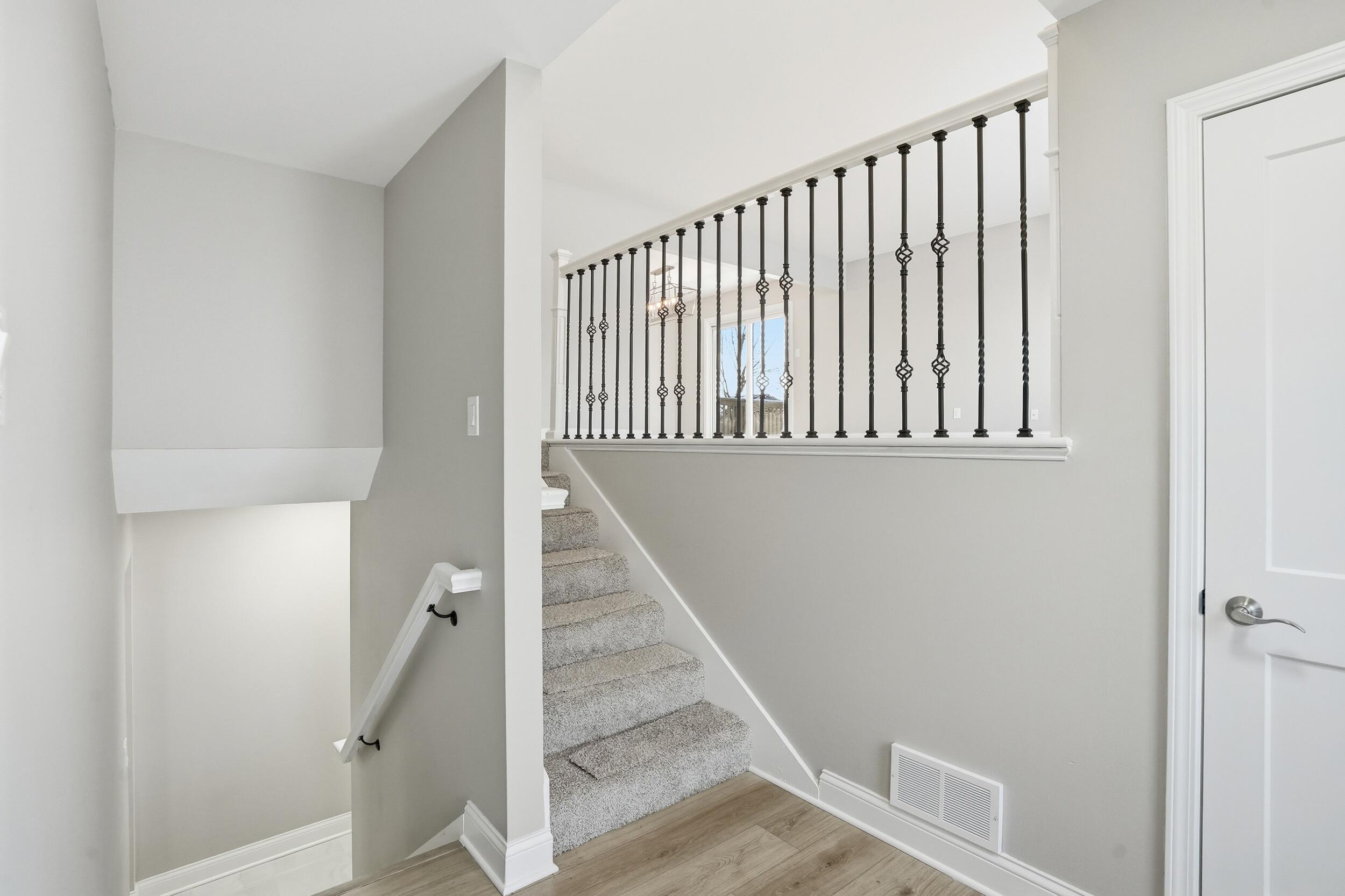 2008 Sir Richard Road Schererville, IN 46375 - Photo 4 of 27 2500x1667