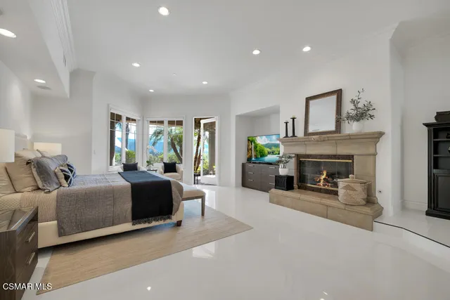 $3,599,000 | 1100 North Country Club Drive, Simi Valley, CA 93065