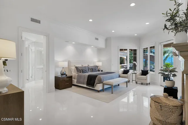 $3,599,000 | 1100 North Country Club Drive, Simi Valley, CA 93065