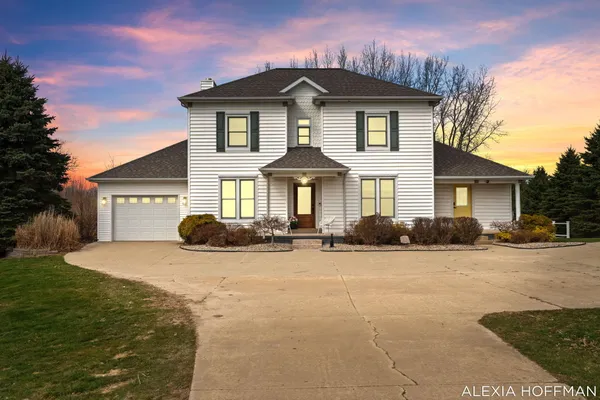 $675,000 | 7266 Peddler Lake, Clarksville, MI 48815