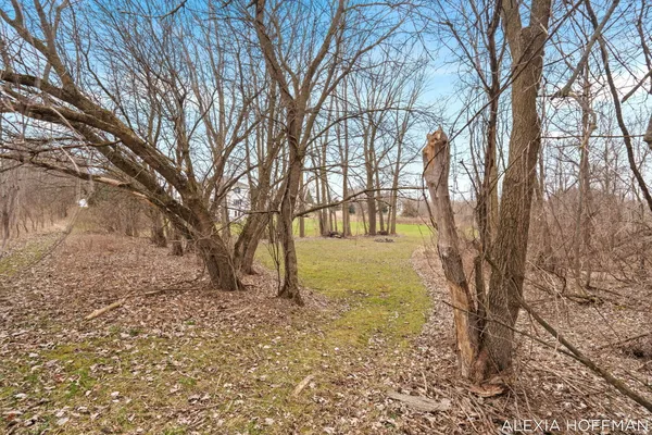 $675,000 | 7266 Peddler Lake, Clarksville, MI 48815