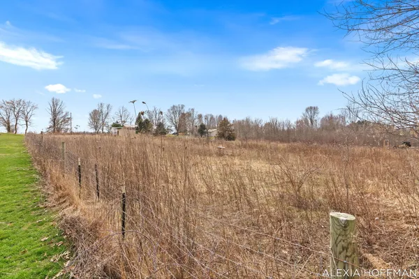 $675,000 | 7266 Peddler Lake, Clarksville, MI 48815