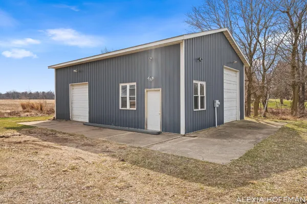 $675,000 | 7266 Peddler Lake, Clarksville, MI 48815