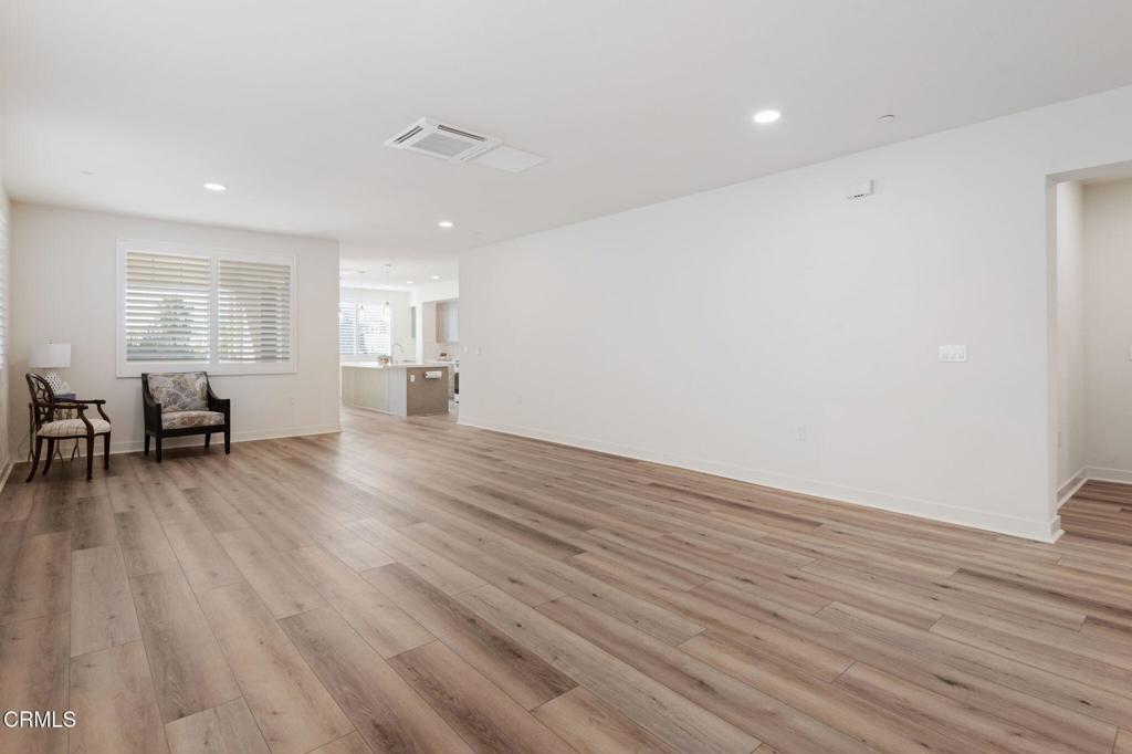 2860 Wagon Wheel Road, Unit 203 Oxnard, CA 93036 - Photo 9 of 38