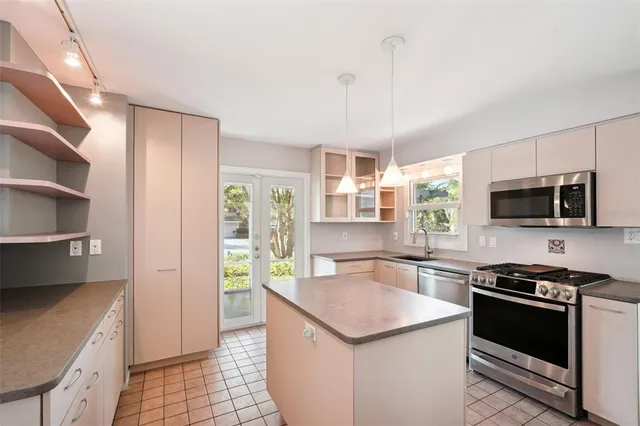 $499,000 | 349 Scott Avenue, Sarasota, FL 34243