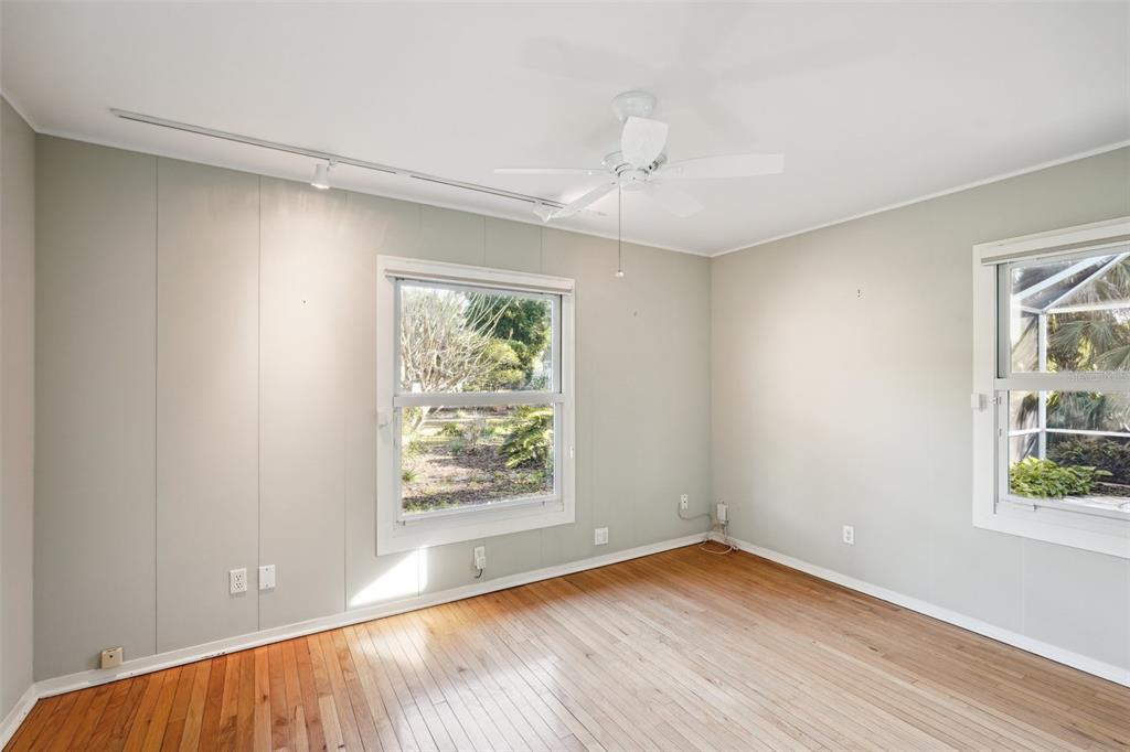 349 Scott Avenue Sarasota, FL 34243 - Photo 25 of 47