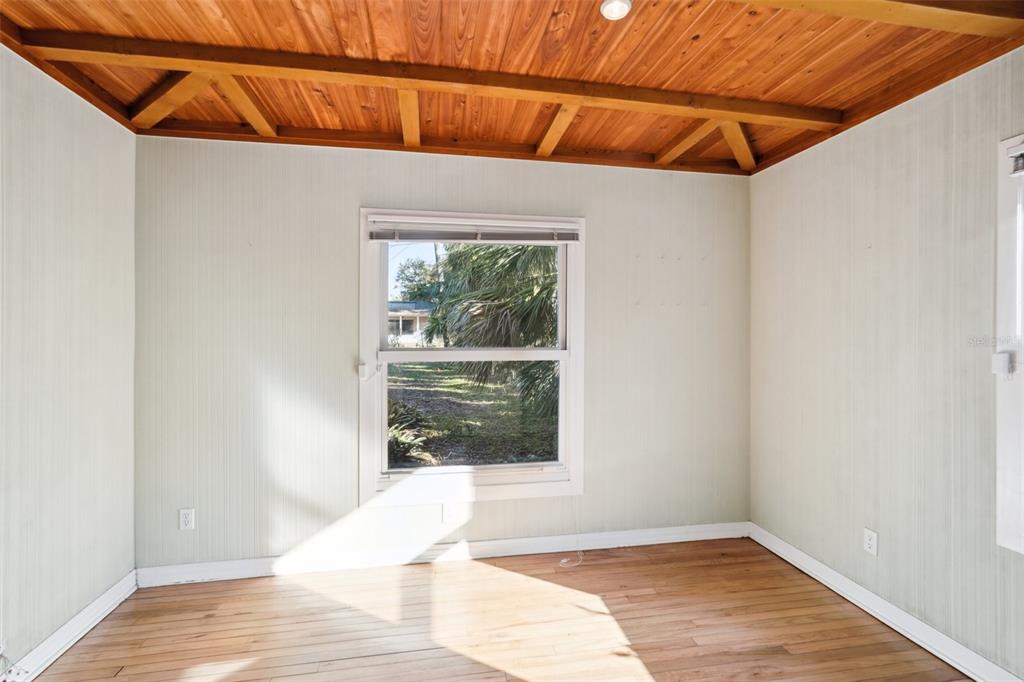 349 Scott Avenue Sarasota, FL 34243 - Photo 27 of 47