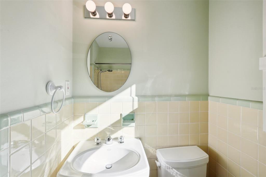 349 Scott Avenue Sarasota, FL 34243 - Photo 29 of 47