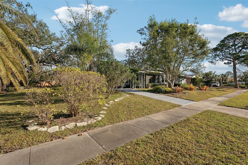 349 Scott Avenue Sarasota, FL 34243 - Photo 3 of 47
