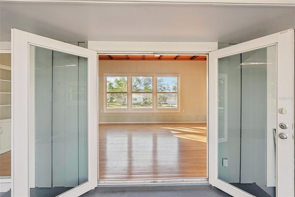 349 Scott Avenue Sarasota, FL 34243 - Photo 37 of 47