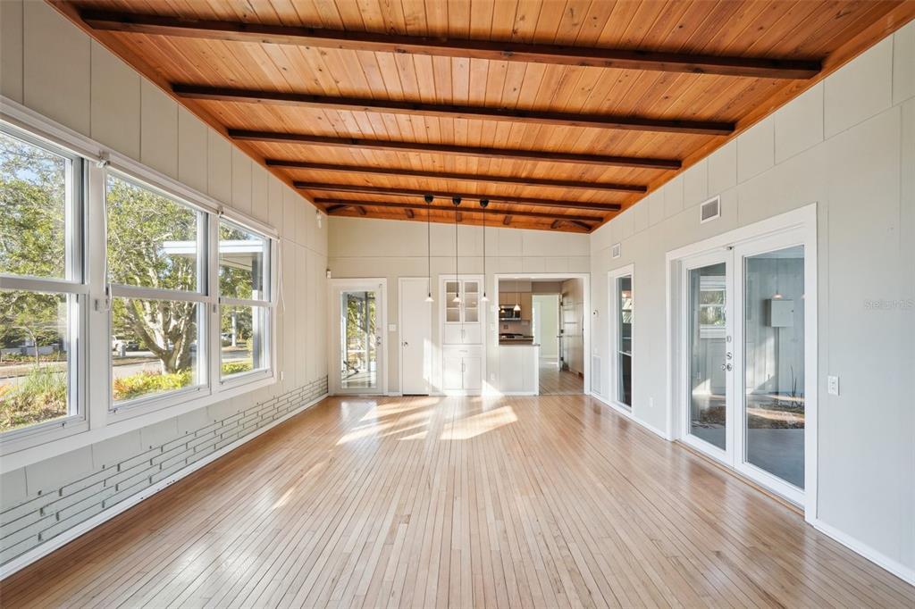 349 Scott Avenue Sarasota, FL 34243 - Photo 10 of 47