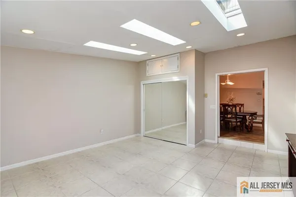 $724,900 | 139 Dawn Court, Old Bridge, NJ 08857