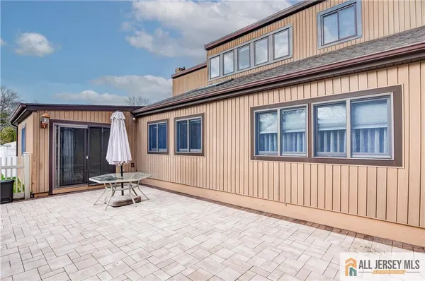 $724,900 | 139 Dawn Court, Old Bridge, NJ 08857