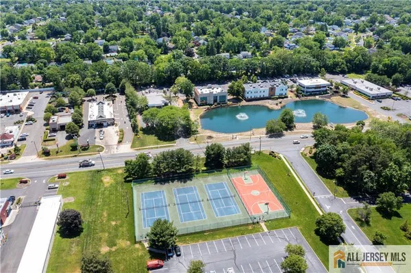 $724,900 | 139 Dawn Court, Old Bridge, NJ 08857