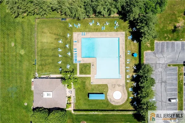 $724,900 | 139 Dawn Court, Old Bridge, NJ 08857