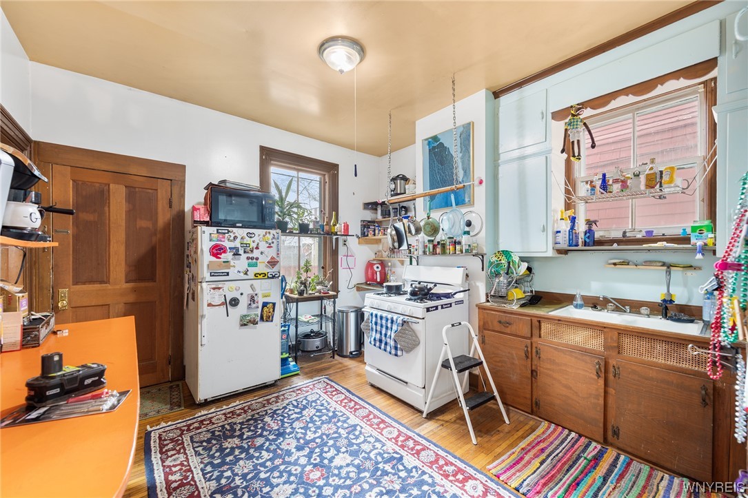 64 Cottage Street Buffalo, NY 14201 - Photo 11 of 40