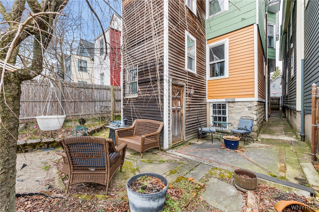 64 Cottage Street Buffalo, NY 14201 - Photo 38 of 40