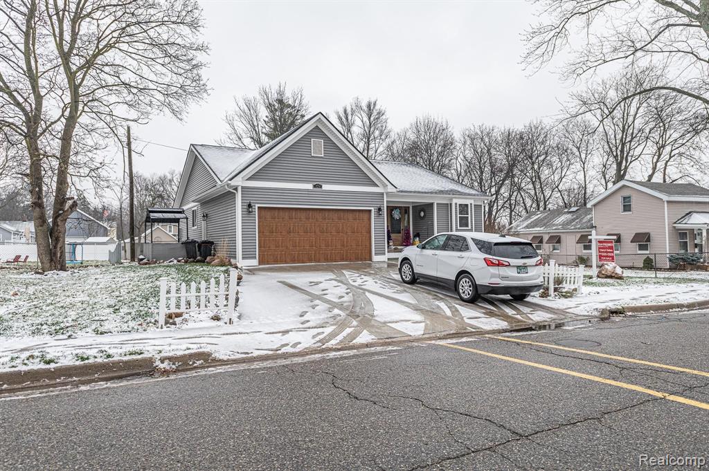 169 Dickenson Street Romeo, MI 48065 - Photo 2 of 47