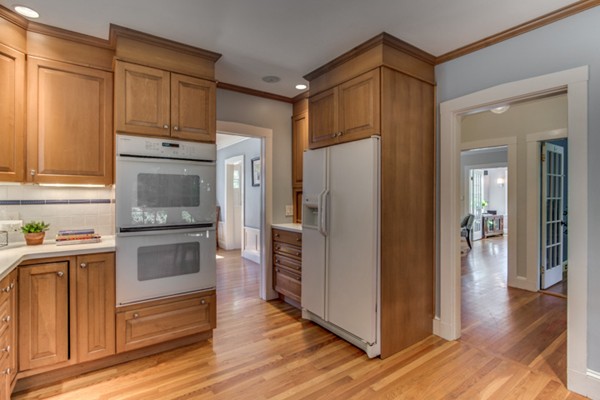 38 Crocker Road Medford, MA 02155 - Photo 15 of 30 Gallery Image 15
