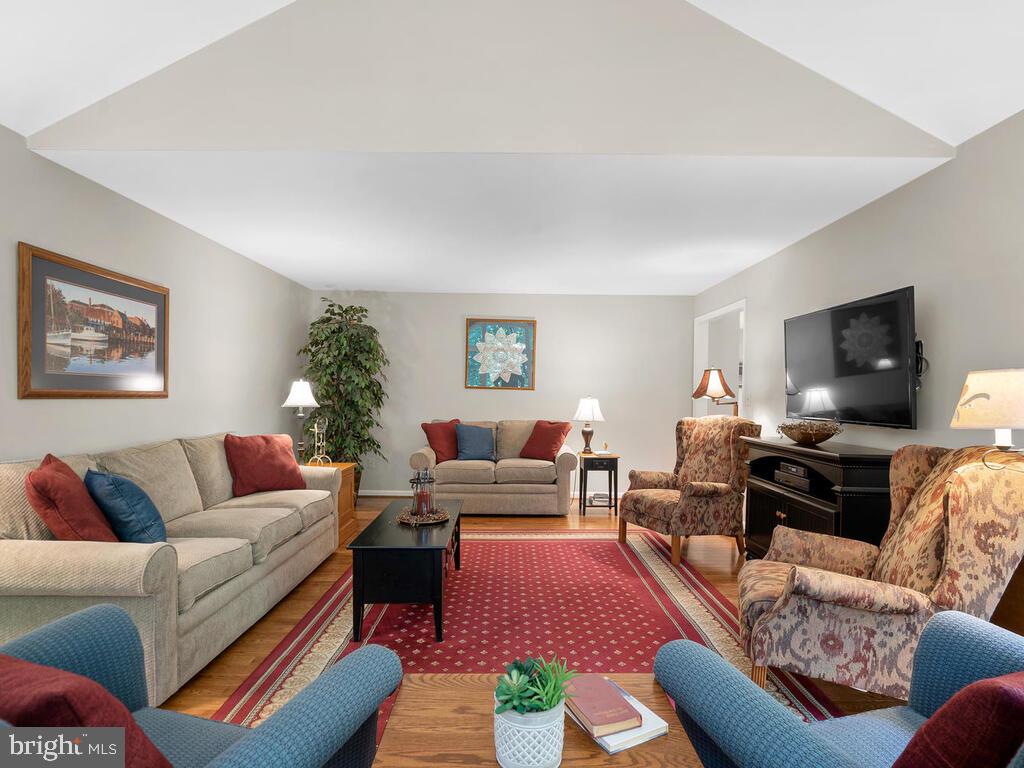10156 Clearspring Road Damascus, MD 20872 - Photo 10 of 41 Gallery Image 10