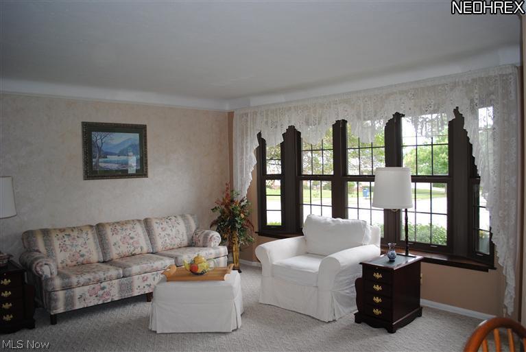 9315 Snow Road Cleveland, OH 44130 - Photo 5 of 24