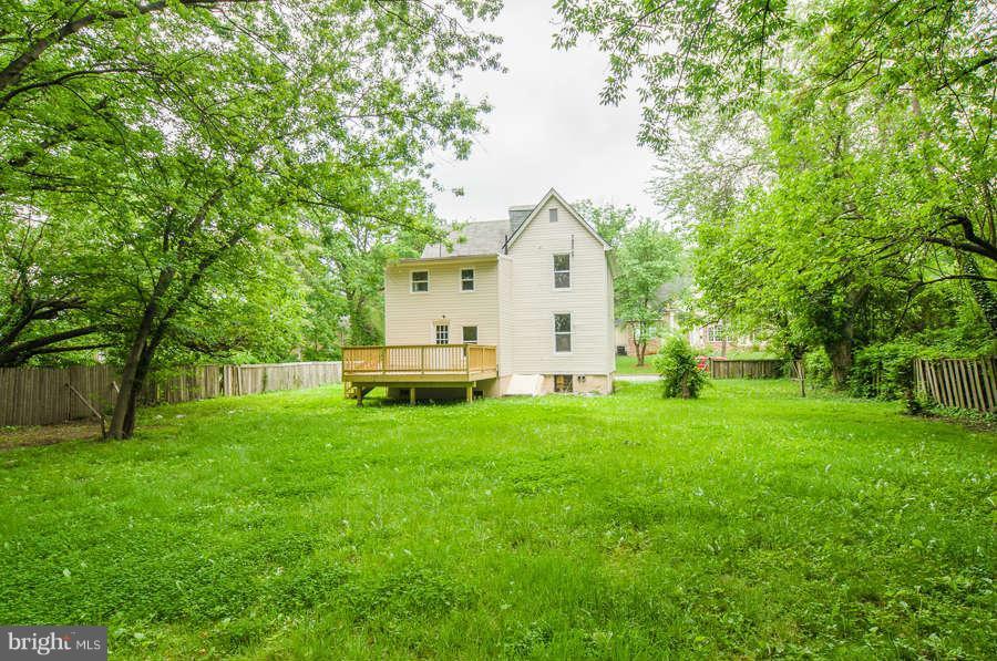 1204 Springfield Avenue Baltimore, MD 21239 - Photo 26 of 28 Backyard