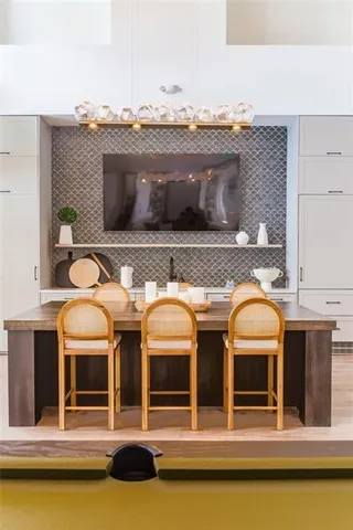 $2,586 | 8894 Northwest 44th Street, Unit 2302, Sunrise, FL 33351