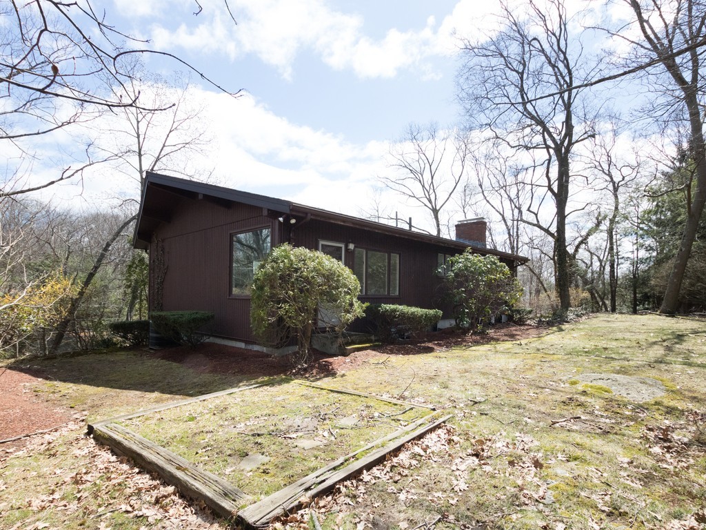 35 Bellingham Road Brookline, MA 02467 - Photo 13 of 14 Gallery Image 13