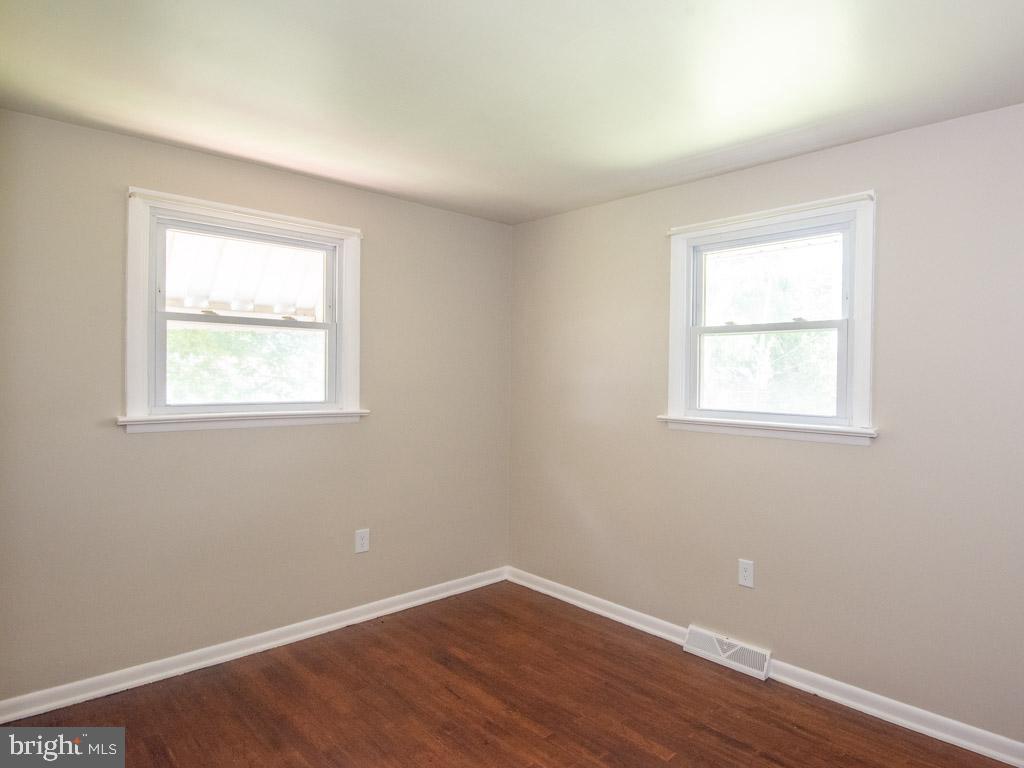 471 Delp Road Lancaster, PA 17601 - Photo 15 of 29 Gallery Image 15