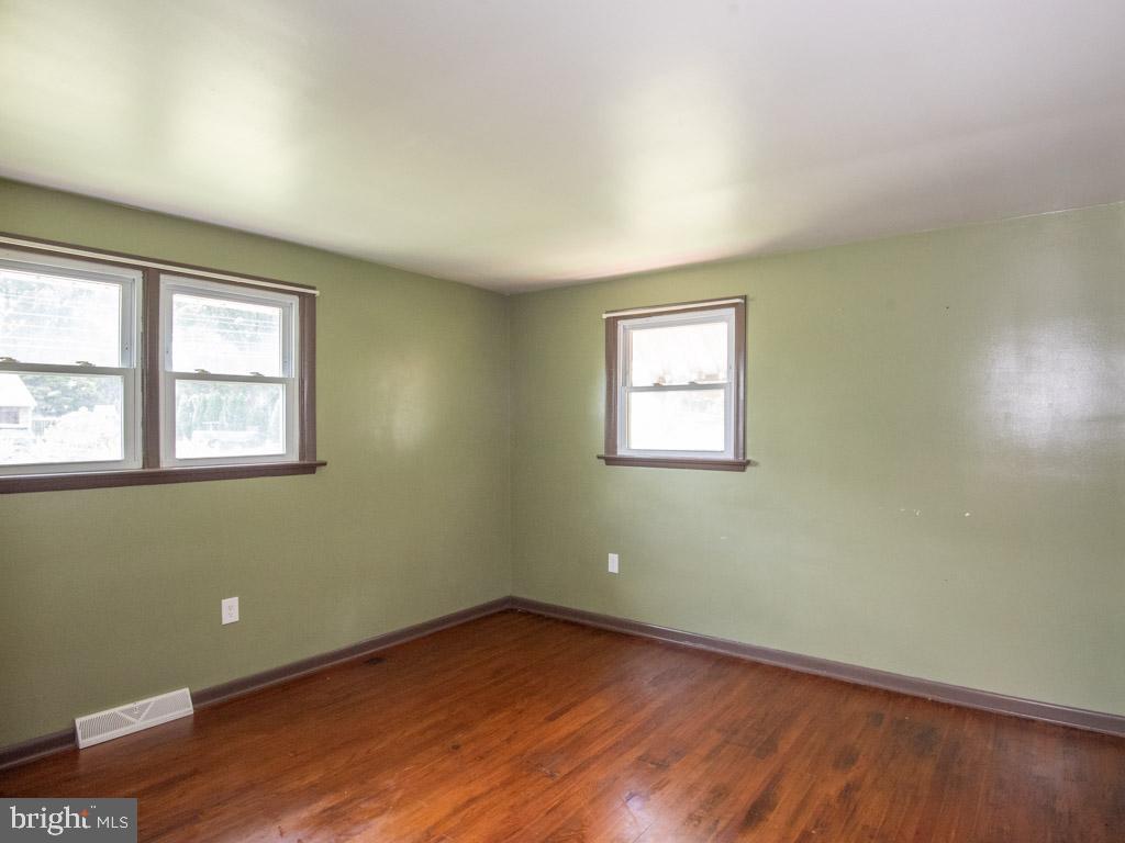 471 Delp Road Lancaster, PA 17601 - Photo 16 of 29 Gallery Image 16
