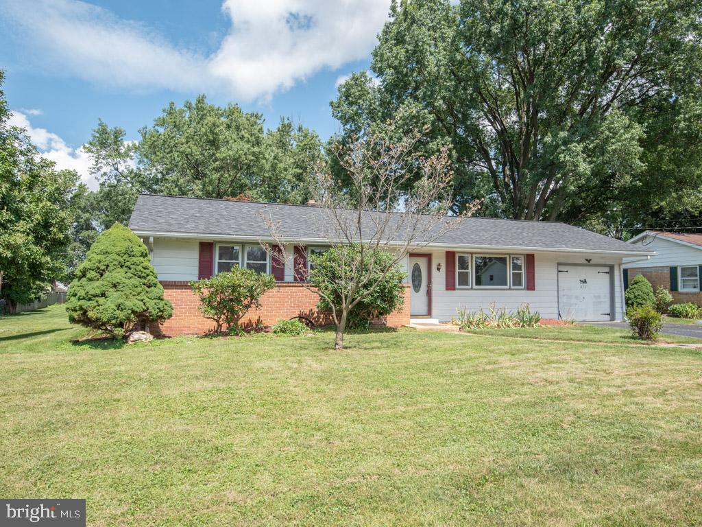 471 Delp Road Lancaster, PA 17601 - Photo 2 of 29 Gallery Image 2