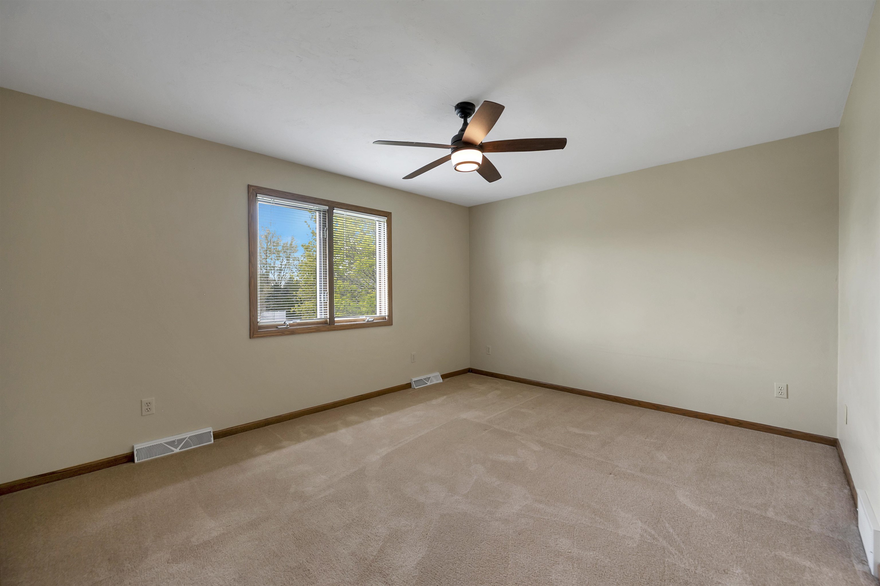 2228 Lost Dauphin Road De Pere, WI 54115 - Photo 34 of 54