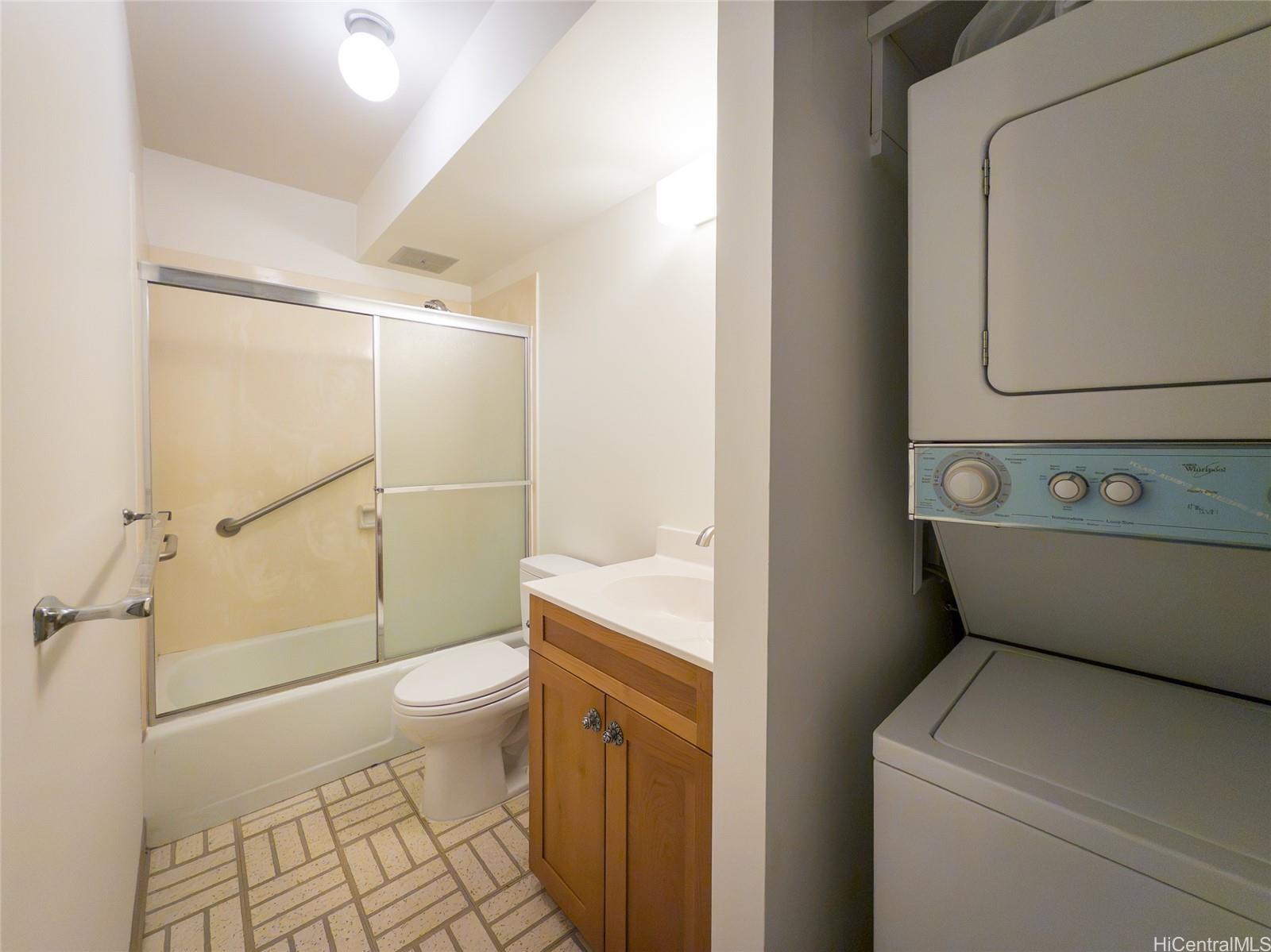 469 Ena Road, Unit 2301 Honolulu, HI 96815 - Photo 9 of 18