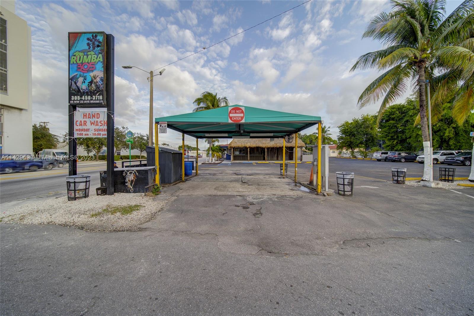 Car Wash For Sale In Miami Miami, FL 33125 - Photo 15 of 19 a view of a street with sitting area