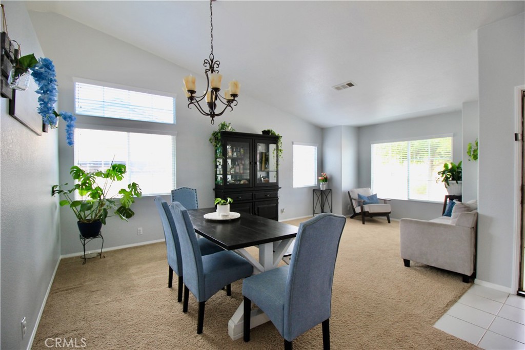 21243 Nisqually Road Apple Valley, CA 92308 - Photo 9 of 31