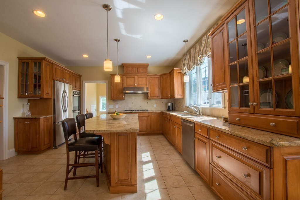 37 Erik Road Medfield, MA 02052 - Photo 8 of 30 Gallery Image 8