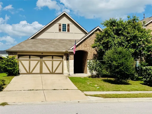 a view of backyard of house