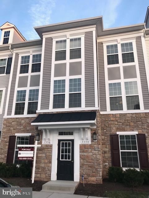 7396 Riding Meadow Way Manassas, VA 20111 - Photo 1 of 14 Gallery Image 1