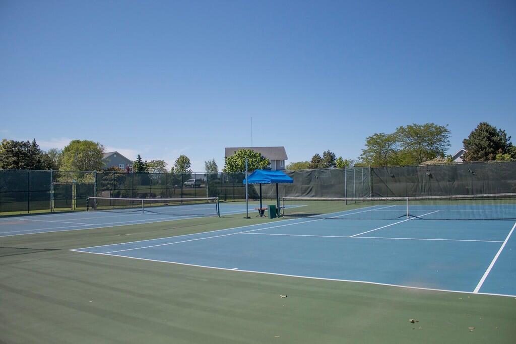 739 Eagleton Drive Geneva, WI 53147 - Photo 7 of 17 Tennis Courts