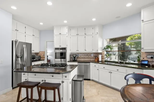 $2,300,000 | 4582 Mercurio Street, San Diego, CA 92130