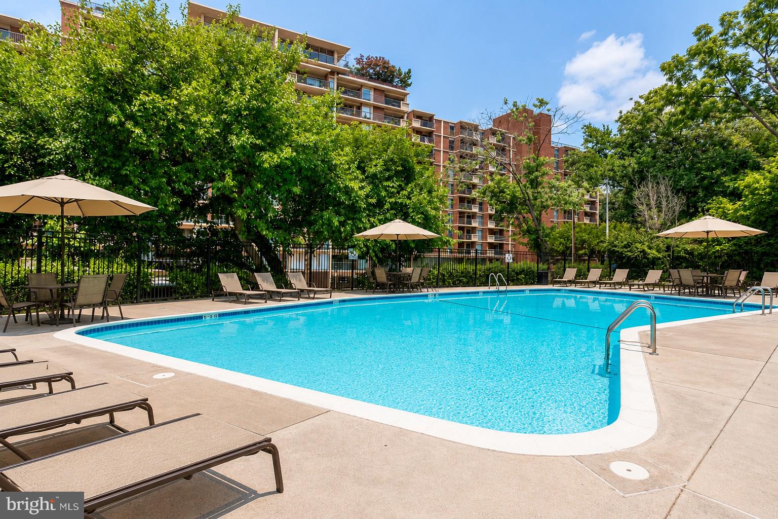 1200 South Arlington Ridge Road, Unit 416 Arlington, VA 22202 - Photo 8 of 17
