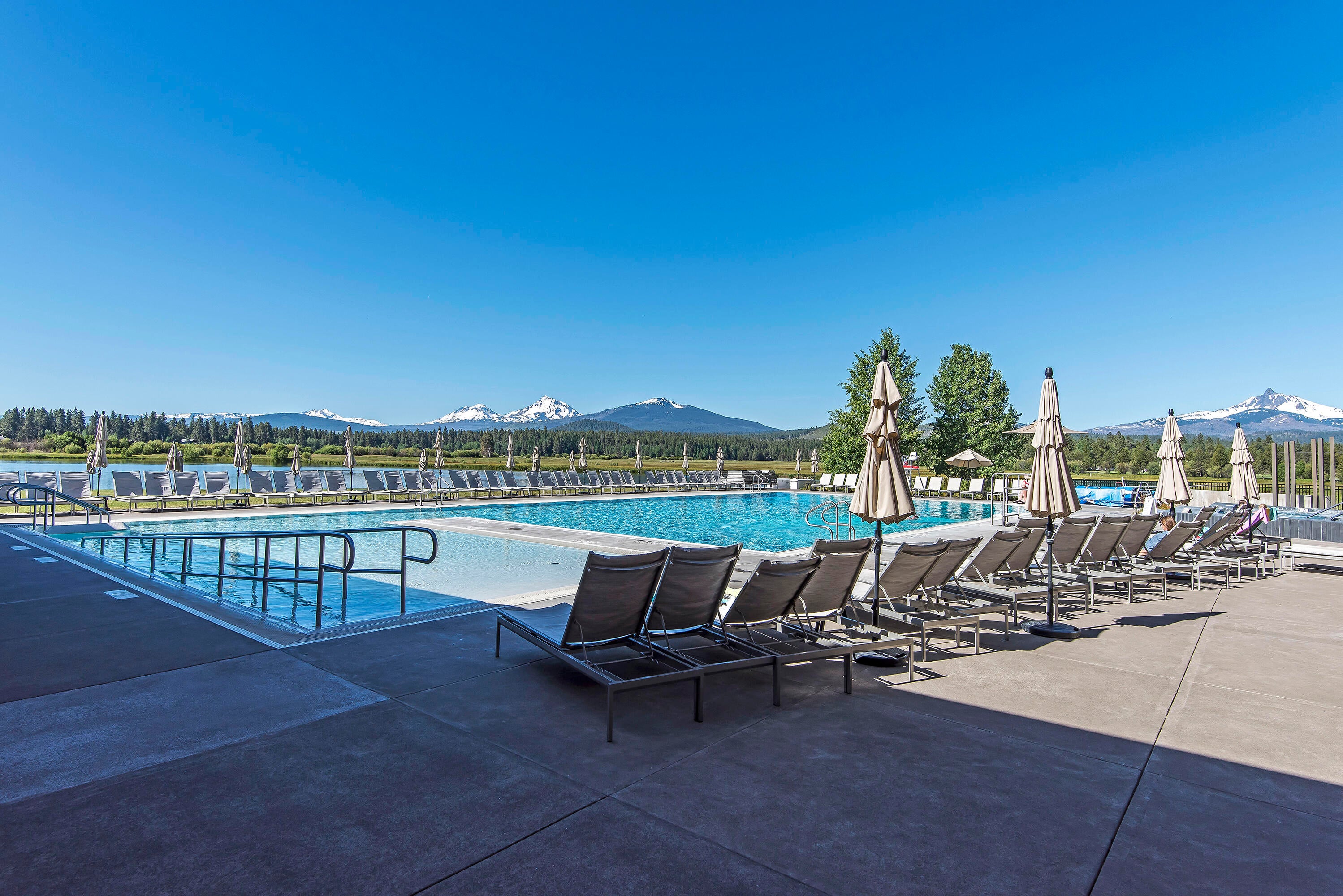 70767 Alpine Beauty Black Butte Ranch, OR 97759 - Photo 19 of 24 20.Lakeside Pool