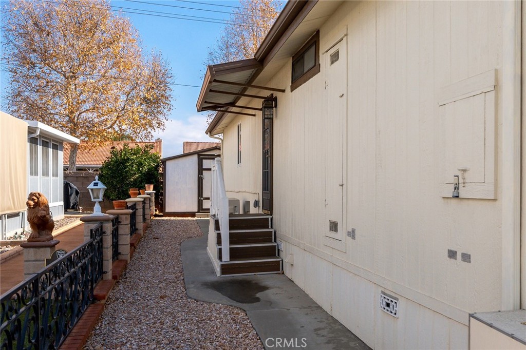 1338 Bishop Drive Hemet, CA 92545 - Photo 26 of 34