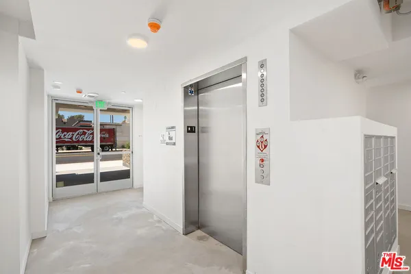 $3,495 | 4406 Fulton Avenue, Unit 105, Sherman Oaks, CA 91423