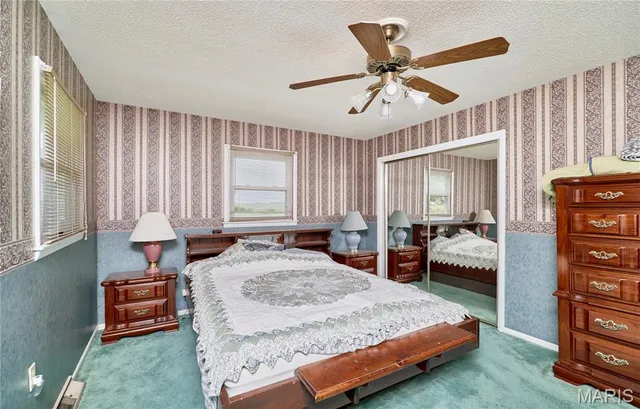 $285,000 | 339 White Road, Hawk Point, MO 63349